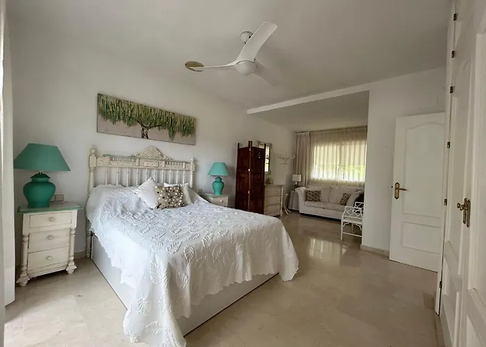 Casa Jenny * Estepona